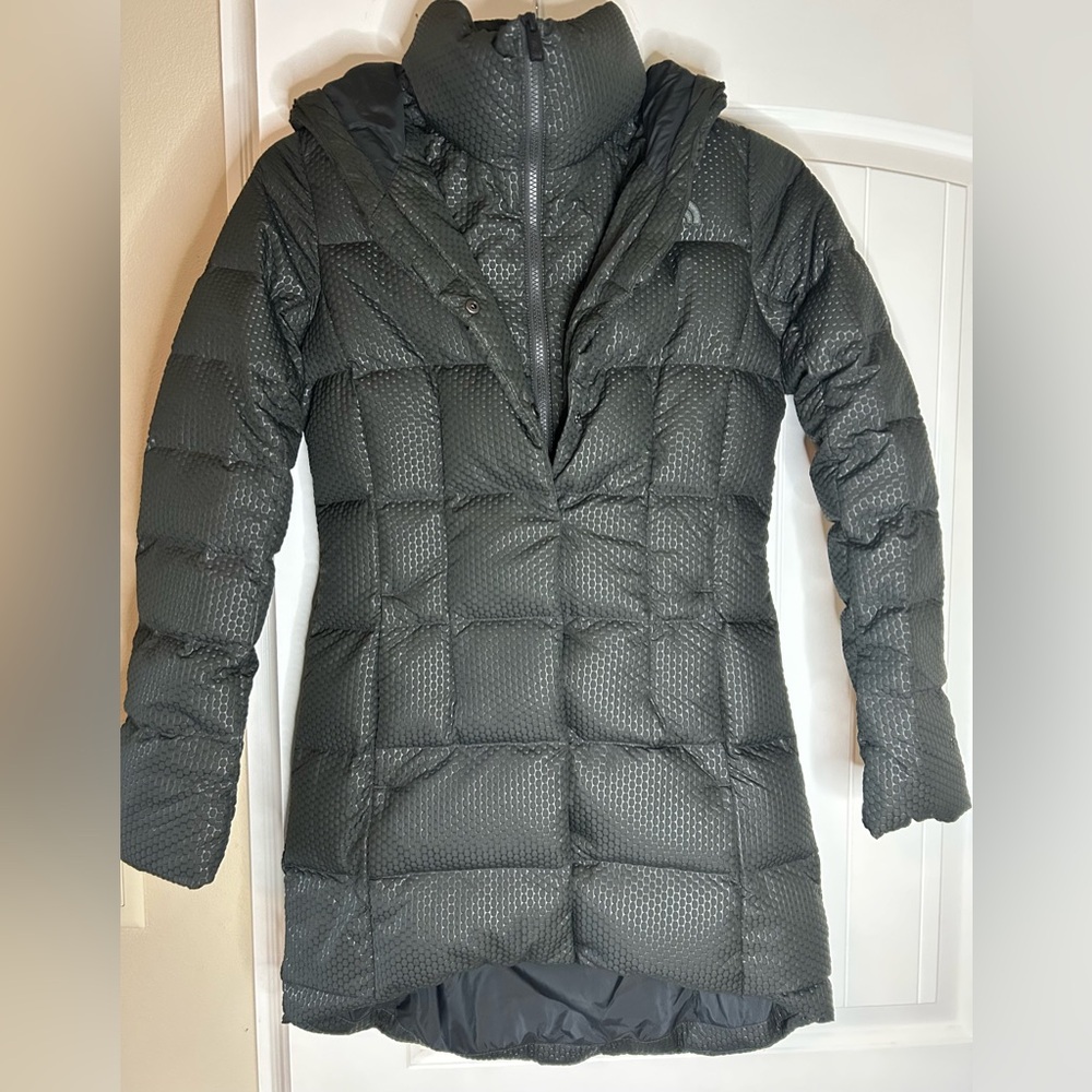 The North Face Women’s Down Jacket Coat XS Puffer Parka Warm Black Hooded